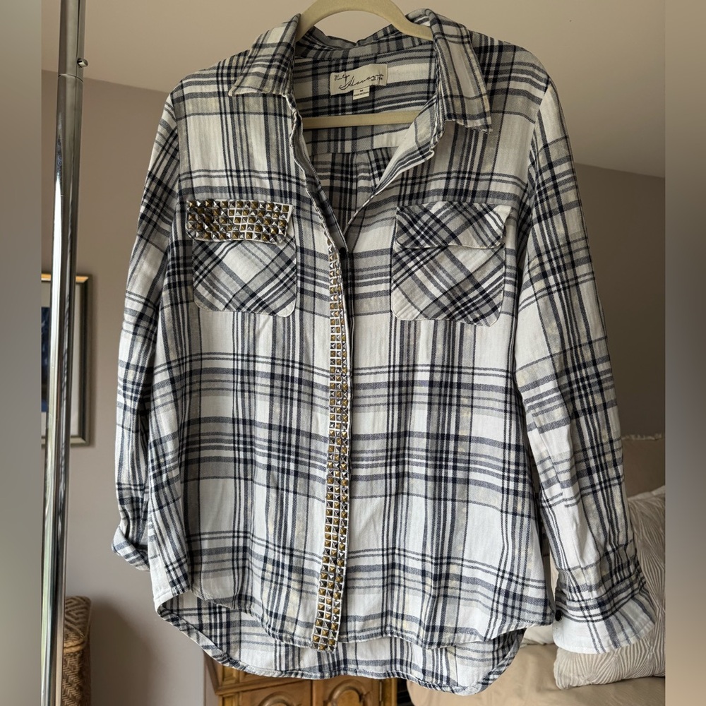 Vintage Havana Navy & White Plaid Button-Up Flannel w Stud Detail, sz M